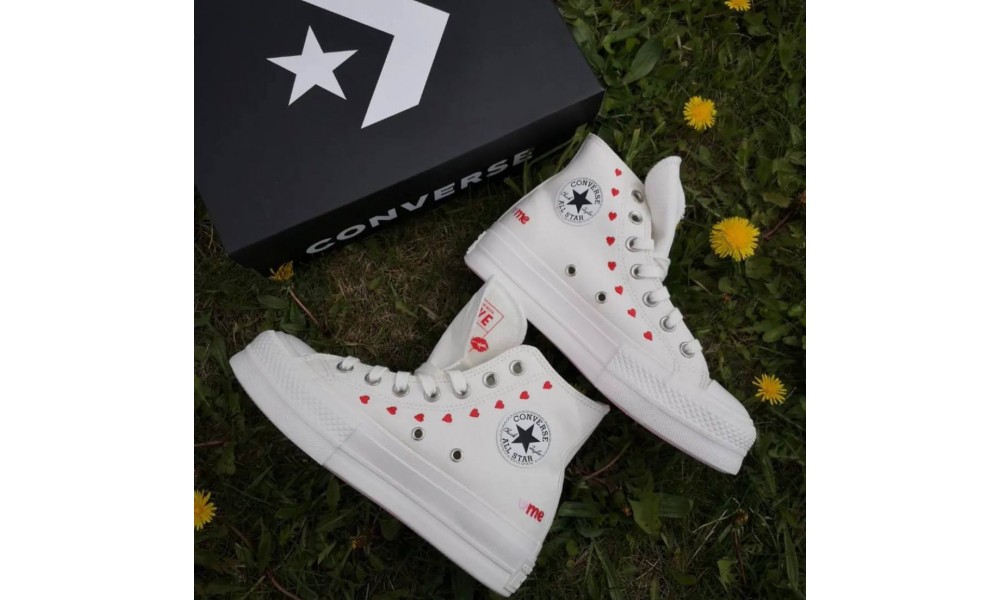 Converse lift love sale